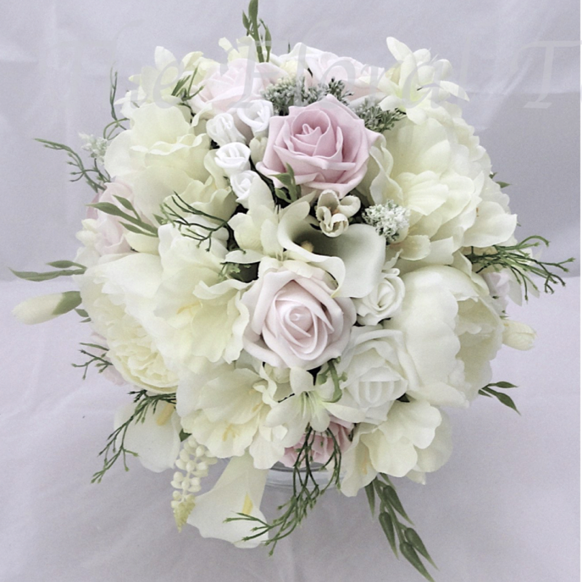 pink and ivory wedding bouquet, pink and ivory weddng flowers